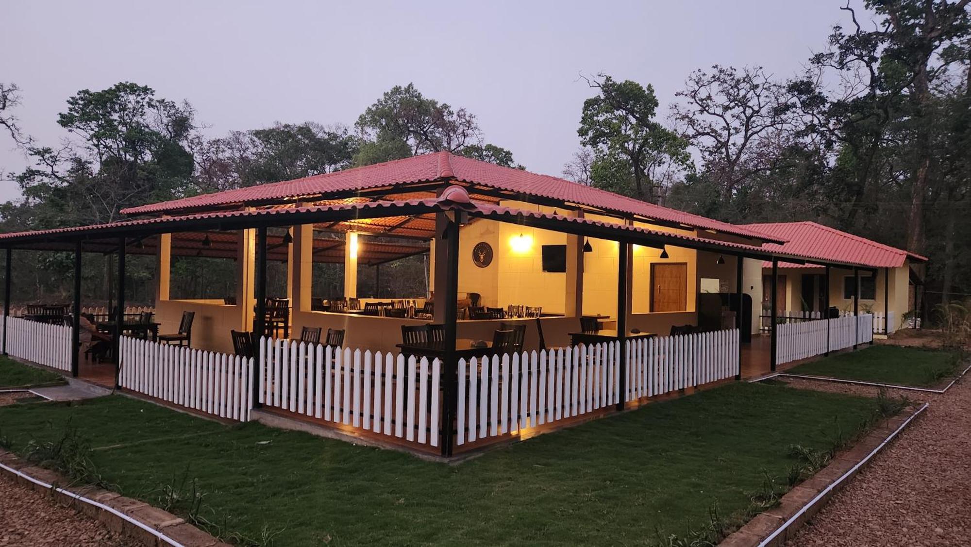 Woods Creek Appartement Dandeli Buitenkant foto